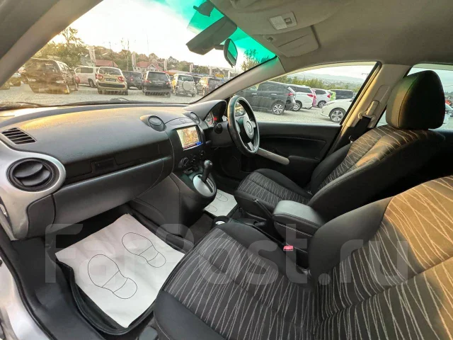 Mazda Demio. �������, ��������, 1.3 (91��.�.), ������, 188 000����. �� ����