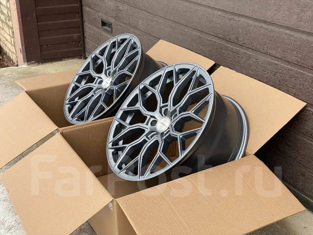 Vossen HF-2. 8.5x20", 5x114.3, ET35, �� 73,1���. ����