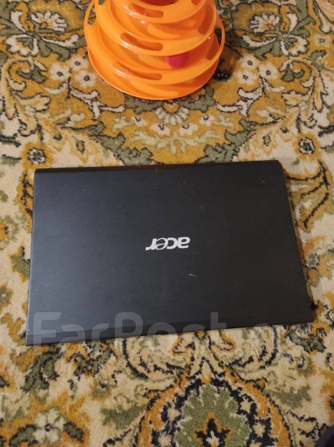 Acer. 15.6", ��� 4 ��, WiFi: 1 ����