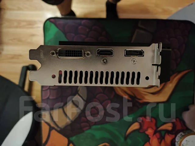 Radeon RX 580 2048SP ����