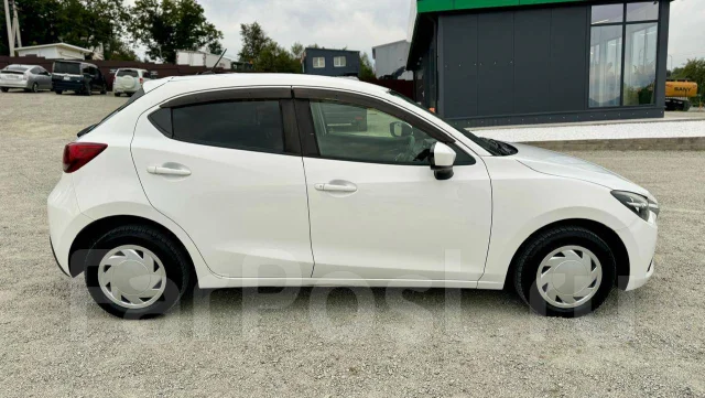 Mazda Demio. �������, ��������, 1.3 (92��.�.), ������, 72 000����. �� ����