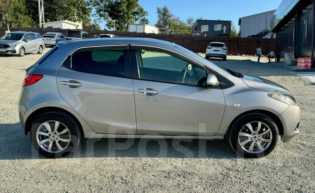 Mazda Demio. ��������, ��������, 1.3 (90��.�.), ������, 167 000����. �� ����