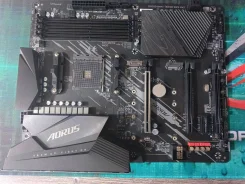 Socket AM4 ����