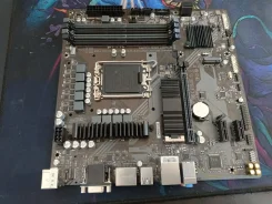 LGA1700 ����
