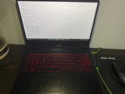 MSI Katana GF66 11UE. 15", 2,7����, ��� 16 ��, ���� 750���, WiFi: 1, Bluetooth: 1, ����������� �� 6��. ����