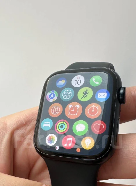Apple Watch Series 8. GPS ����