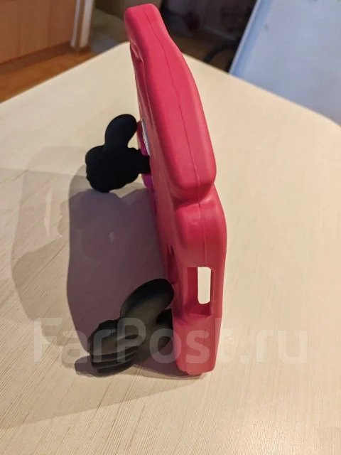 Lenovo. 10.1 ������, ������ 32 �� ����