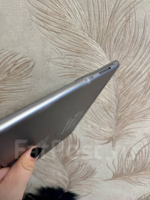 Huawei MediaPad T3. 12.9 ������, ������ 16 �� ����