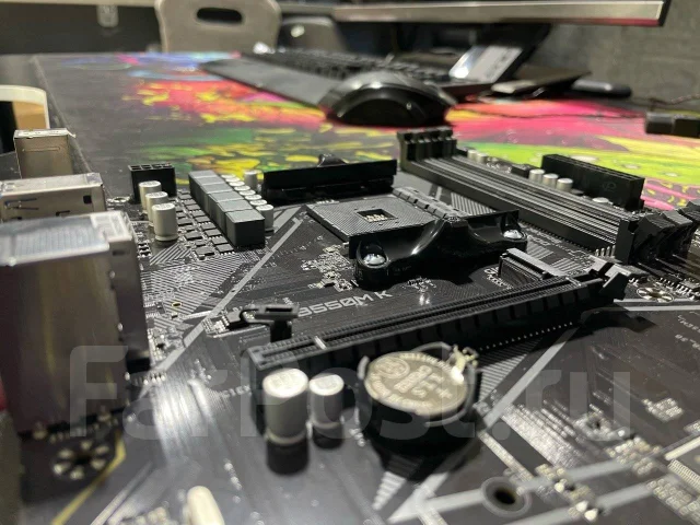 AMD B550 ����