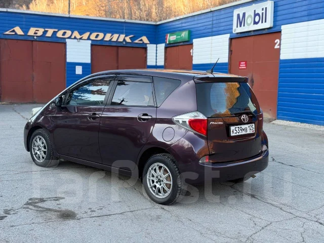 Toyota Ractis. �������, 4wd, 1.5 (110��.�.), ������, 203����. �� ����