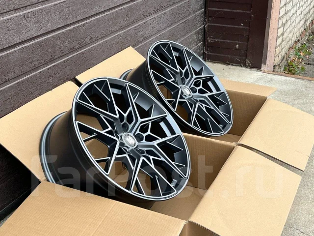 HRE. 8.5x20", 5x114.3, ET35, �� 67,1���. ����
