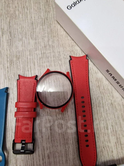 Samsung Galaxy Watch4. GPS, NFC, IP67 ����