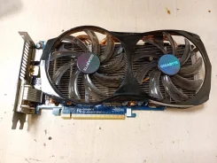 Quadro GV100 ����