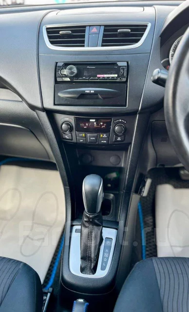 Suzuki Swift. ��������, ��������, 1.2 (91��.�.), ������, 179 000����. �� ����