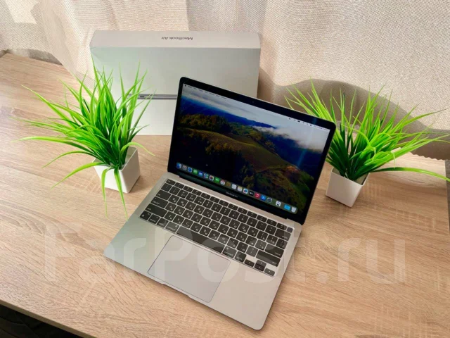 Apple MacBook Air 13 2020. 13", 2,4����, ��� 8 ��, ���� 256���, WiFi: 1, Bluetooth: 1, ����������� �� 15��. ����