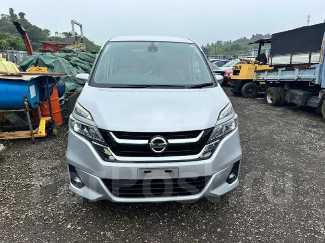 Nissan Serena. GNC27, MR20DD ����