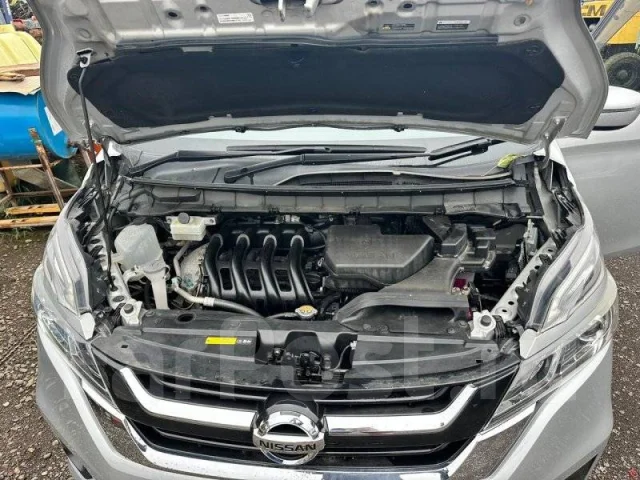 Nissan Serena. GNC27, MR20DD ����