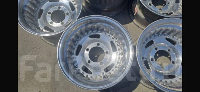 Centerline Wheels. 9.0x15", 5x139.7, ET-30 ����