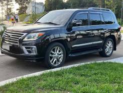 Lexus LX570.   