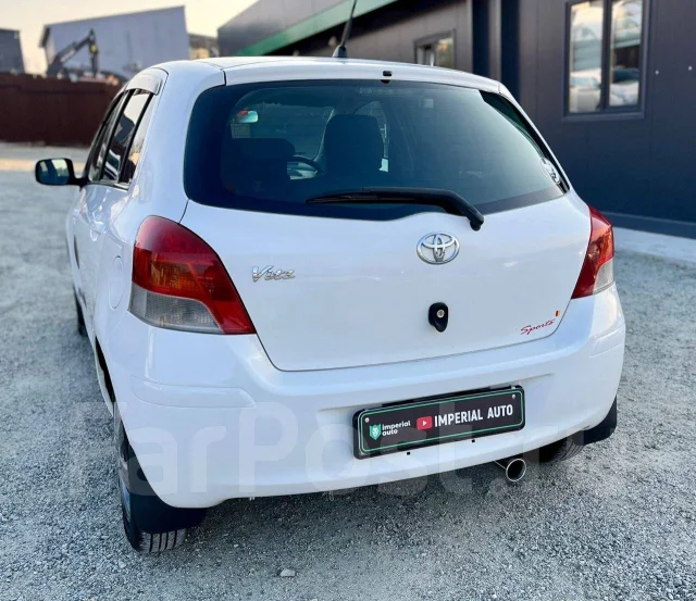 Toyota Vitz. ��������, ��������, 1.3 (87��.�.), ������, 386 000����. �� ����