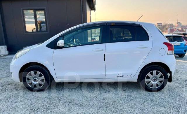 Toyota Vitz. ��������, ��������, 1.3 (87��.�.), ������, 386 000����. �� ����