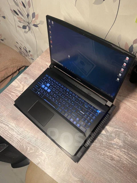 MSI Bravo 15 C7VE. 15.6", 3,3����, ��� 16 ��, ���� 500���, WiFi: 1, Bluetooth: 1, ����������� �� 6��. ����