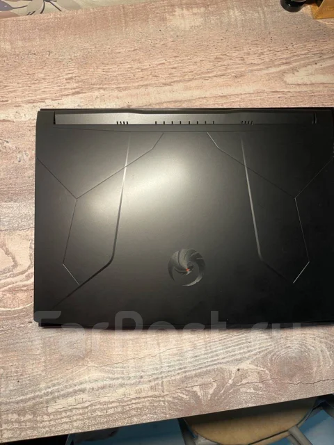MSI Bravo 15 C7VE. 15.6", 3,3����, ��� 16 ��, ���� 500���, WiFi: 1, Bluetooth: 1, ����������� �� 6��. ����