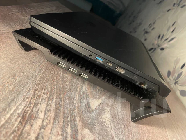 MSI Bravo 15 C7VE. 15.6", 3,3����, ��� 16 ��, ���� 500���, WiFi: 1, Bluetooth: 1, ����������� �� 6��. ����