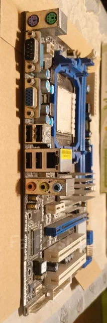 Socket AM3+ ����