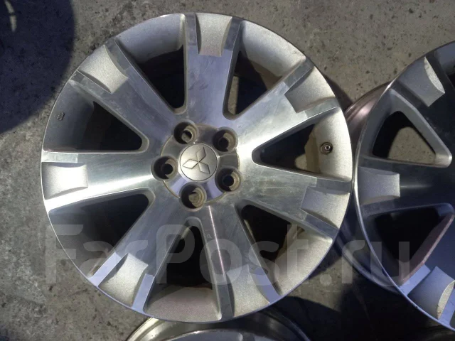 Mitsubishi. 7.0x18", 5x114.3, ET38, �� 67,1���. ����