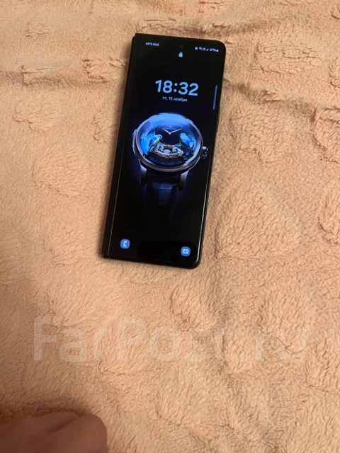 Samsung Galaxy Fold. �/�, 512 ��, ������ ����