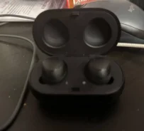 Samsung Galaxy Buds ����