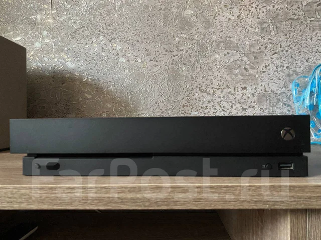 Microsoft Xbox One X ����