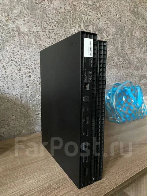 Microsoft Xbox One X ����