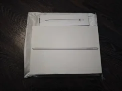 Apple iPad 7 ����