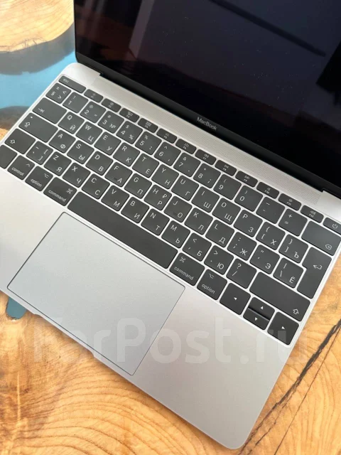 Apple MacBook 12. 12", 1,3����, ��� 8 ��, ���� 512���, WiFi: 1, Bluetooth: 1 ����