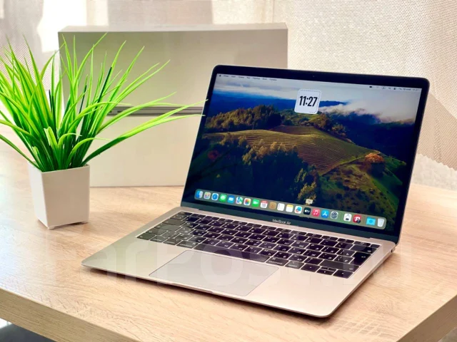 Apple MacBook Air 13 2019. 13.3", ��� 8 ��, ���� 128���, WiFi: 1, Bluetooth: 1, ����������� �� 6��. ����