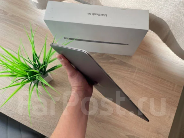 Apple MacBook Air 13 2019. 13.3", ��� 8 ��, ���� 128���, WiFi: 1, Bluetooth: 1, ����������� �� 6��. ����