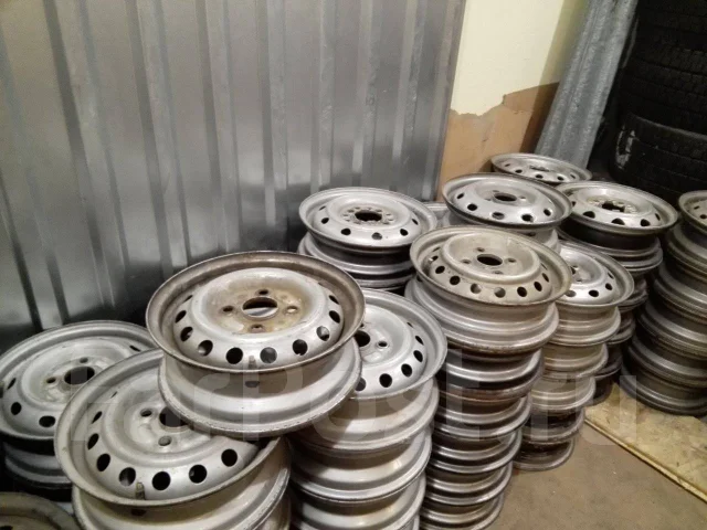 Daihatsu. 3.5x12", 4x100, �� 54,1���. ����