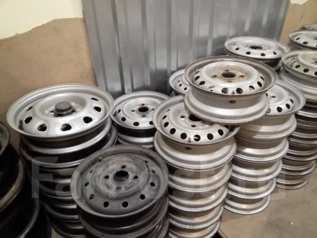 Daihatsu. 3.5x12", 4x100, �� 54,1���. ����