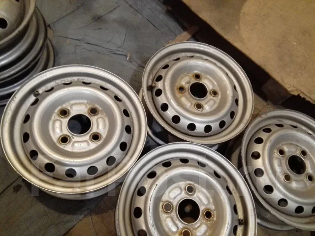 Daihatsu. 3.5x12", 4x100, �� 54,1���. ����