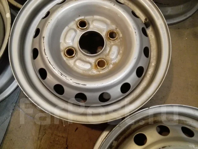 Daihatsu. 3.5x12", 4x100, �� 54,1���. ����