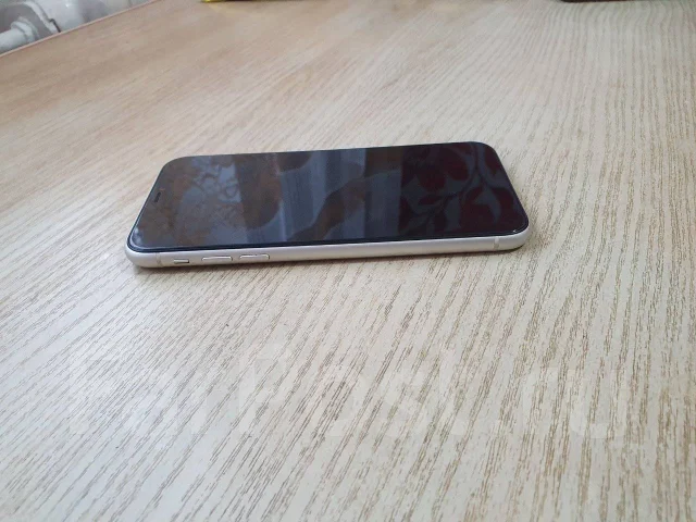Apple iPhone 11. �/�, 64 ��, �����, 3G, 4G LTE, 5G, ����������, NFC, eSIM, ������� �������, ������������ ������� ����