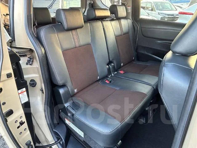 Toyota Sienta. ��������, 4wd, 1.5 (103��.�.), ������, �/�. ��� ����� �� ������������ ����