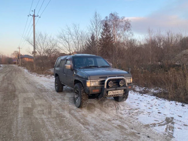 Nissan Terrano. �������, 4wd, 2.0 (130��.�.), ������, 260 000����. �� ����