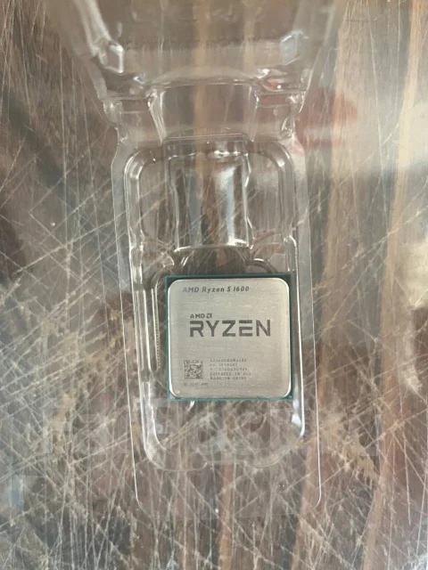 AMD Ryzen 5 1600 ����