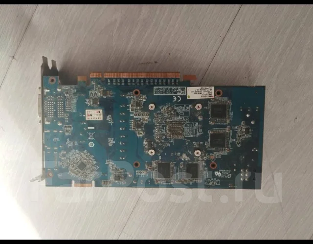 Radeon HD 6770 ����