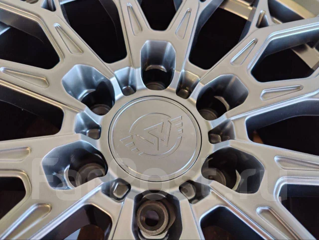 WorldWheels. 8.5x18", 6x139.7, ET20, �� 106,1���. ����