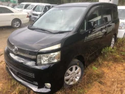 Toyota Voxy. ZRR700045011, 3ZR ����