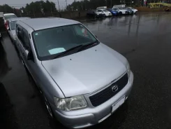 Toyota Succeed ����